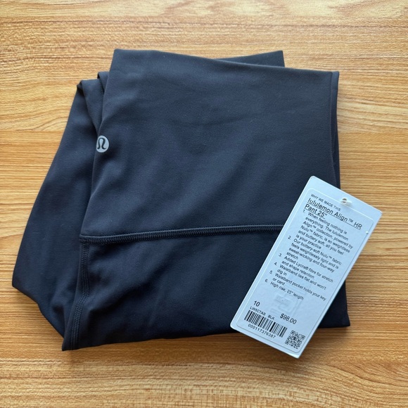 Lululemon Align HR Pant 25” Size: 10 in Black - Picture 5 of 6